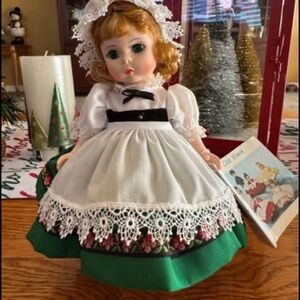Vintage Madame Alexander Miniature Showcase Ireland #551 8” Doll in Original Box